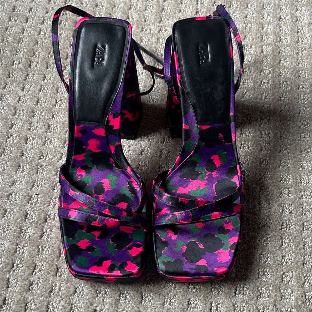 Zara Purple Floral Platform Block Heels with Pink and Green Accents - Picture 3 of 4